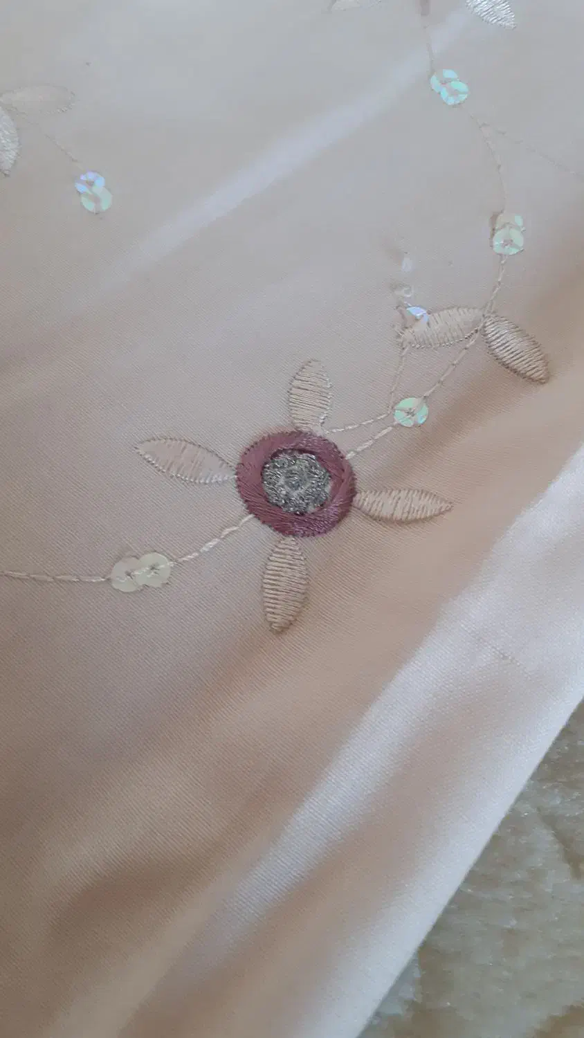 لباس هندی|لباس|شیراز, آزادگان|دیوار