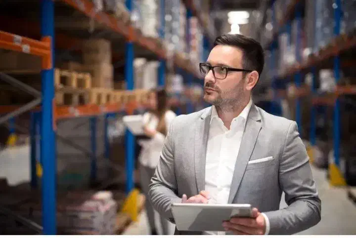 مسئول خرید|استخدام اداری و مدیریت|چهارباغ, |دیوار