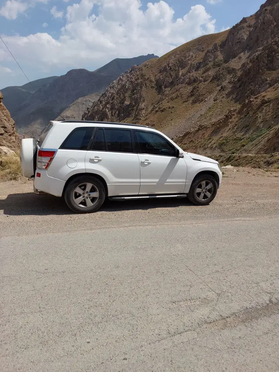 سوزوکی ویتارا اتومات ۲۴۰۰ مدل ۹۵|خودرو سواری و وانت|تهران, ارم|دیوار