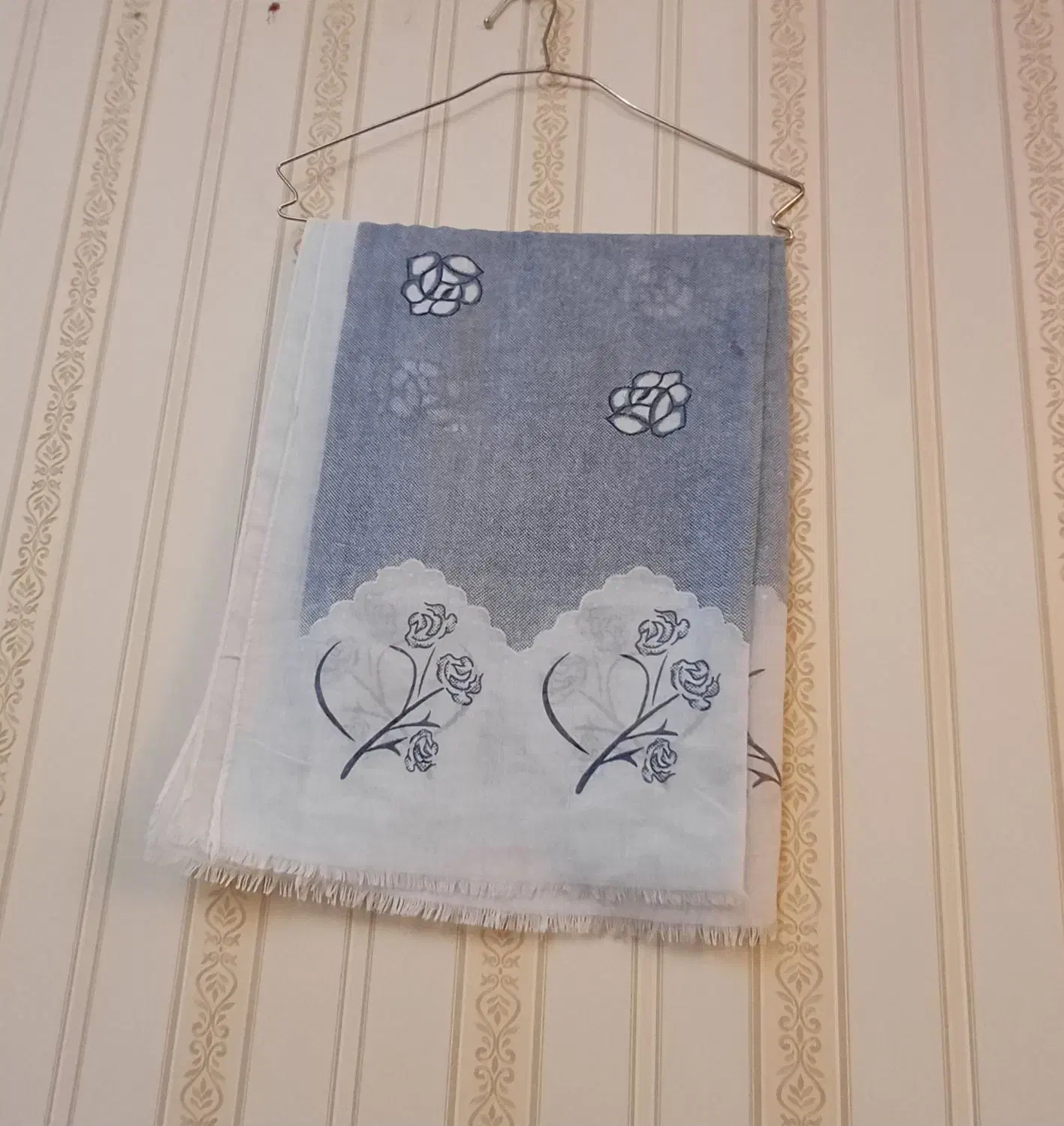 شال|لباس|تهران, هفت چنار|دیوار