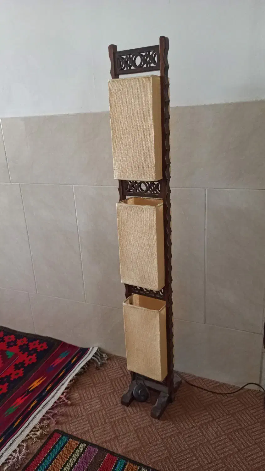 آباژور چوبی سه شعله|چراغ خواب و آباژور|کرمان, |دیوار