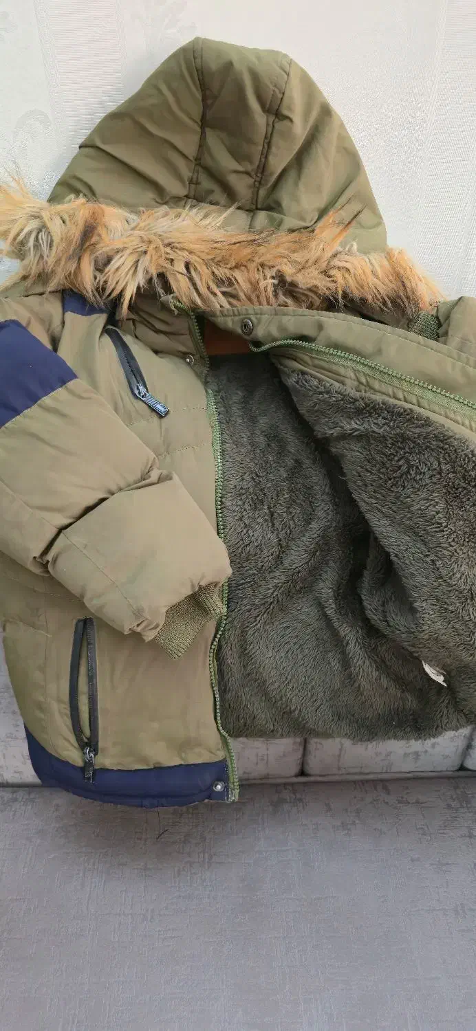 کاپشن نو|کفش و لباس بچه|مشهد, آبکوه|دیوار