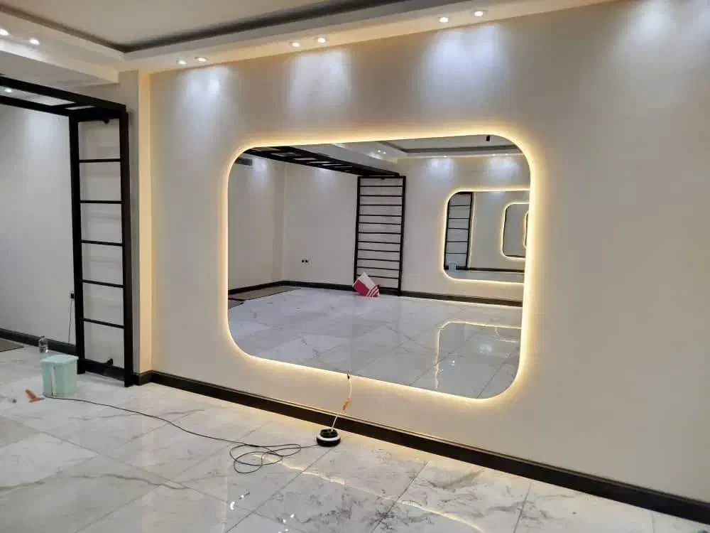 آینه بلک لایت باشگاه و سالن|آینه|تهران, گلستان (شهرک راه آهن)|دیوار