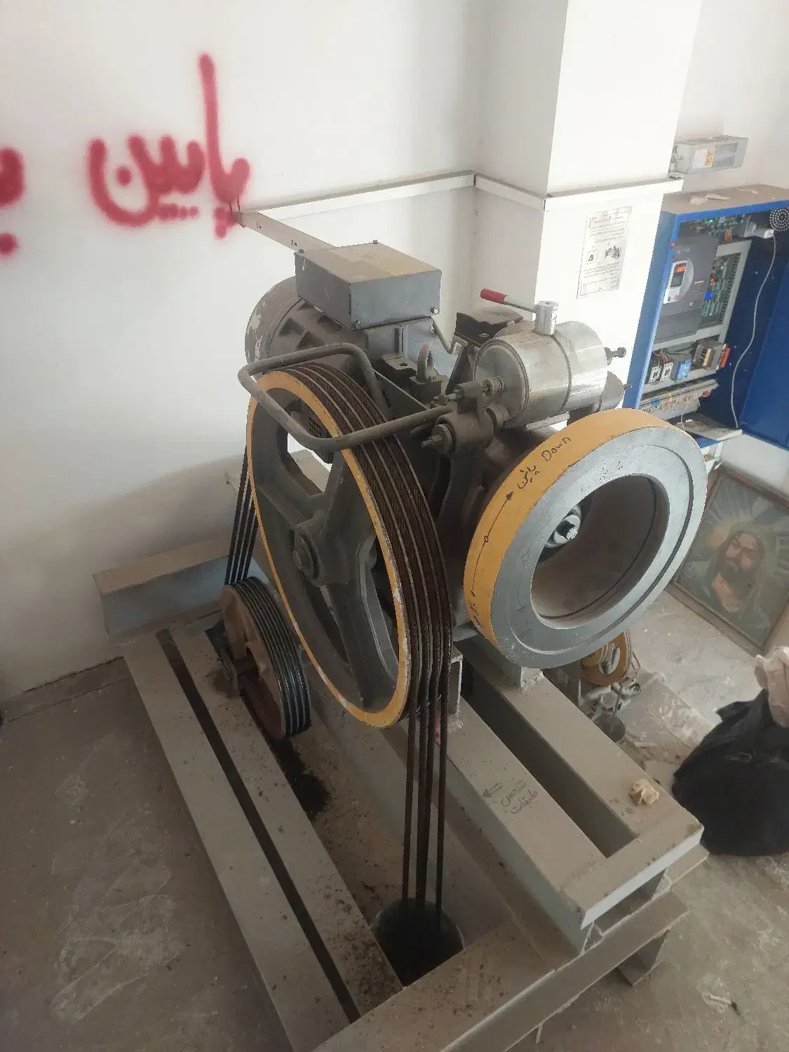 سرویس نگهداری و تعمیرات آسانسور|خدمات پیشه و مهارت|تهران, هاشمی|دیوار