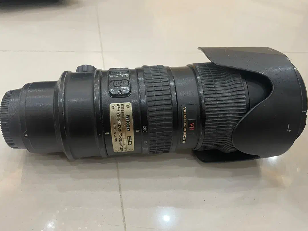 لنز۷۰-۲۰۰نیکون نیکوراصل ژاپن باf2.8|دوربین عکاسی و فیلمبرداری|شیراز, فرهنگ شهر|دیوار