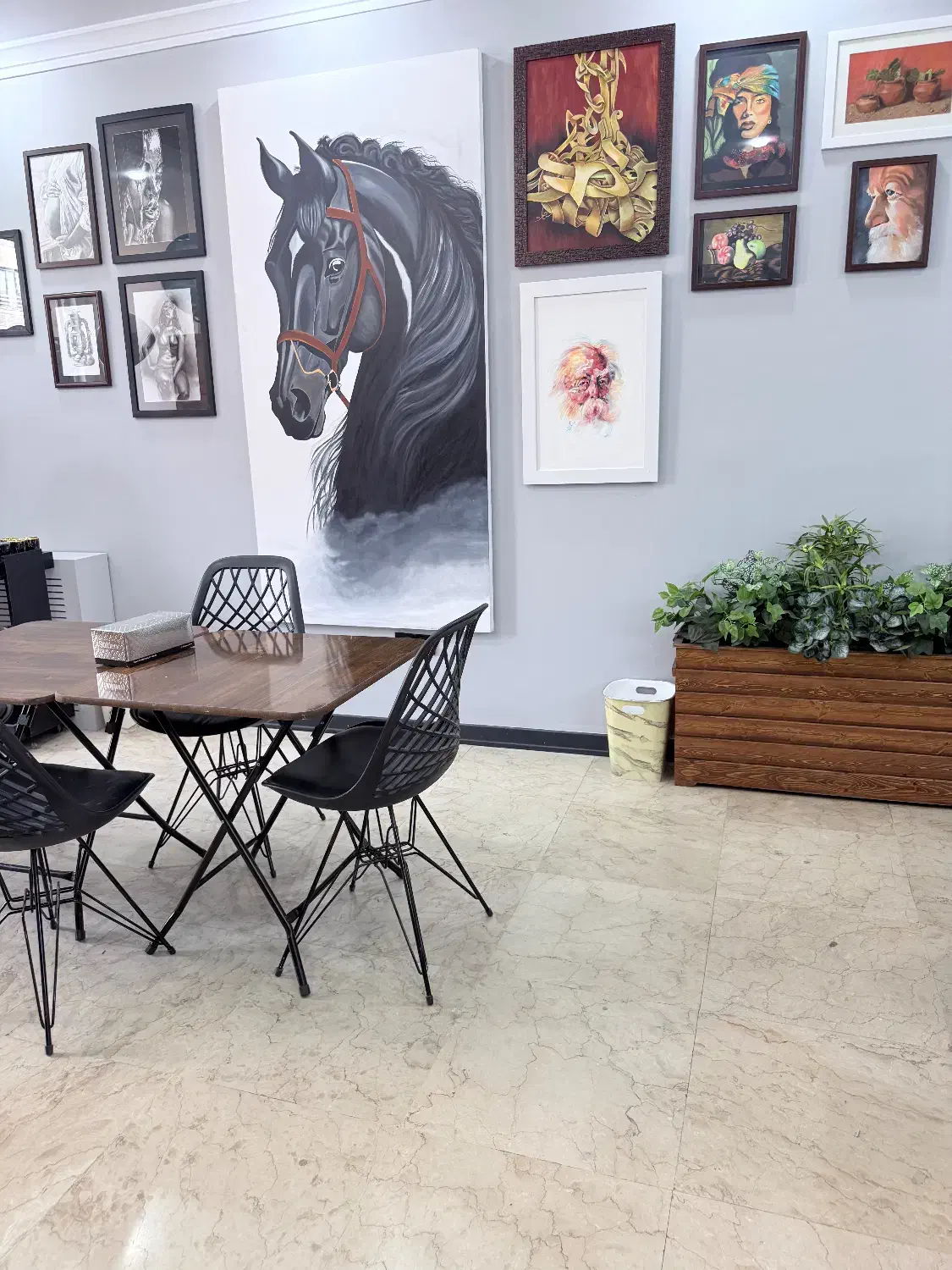 استخدام استاد نقاشی حرفه ای|استخدام آموزشی|تهران, سهروردی|دیوار