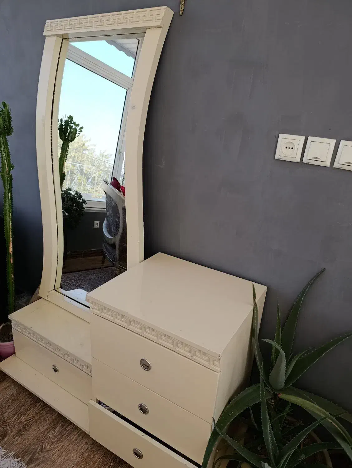 سرویس خواب|تخت و سرویس خواب|مشگین شهر, |دیوار