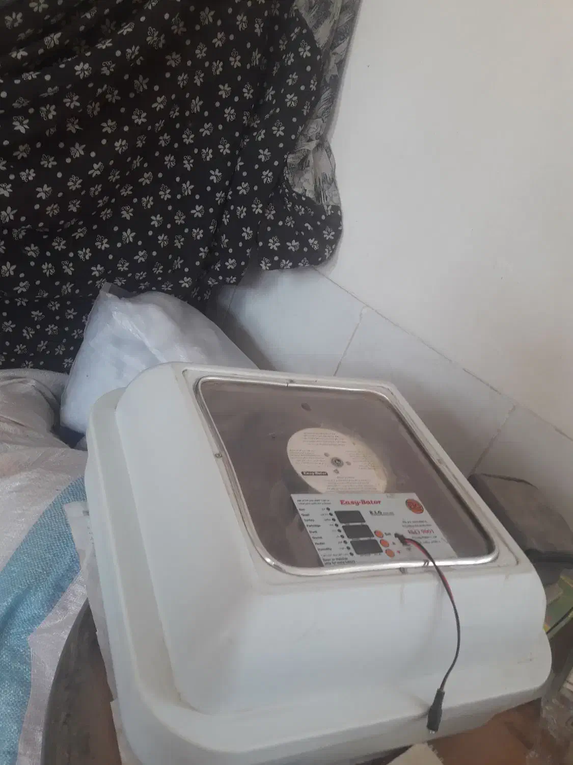 دستگاه جوجه کشی ۸۴ تایی|لوازم جانبی حیوانات|میبد, |دیوار