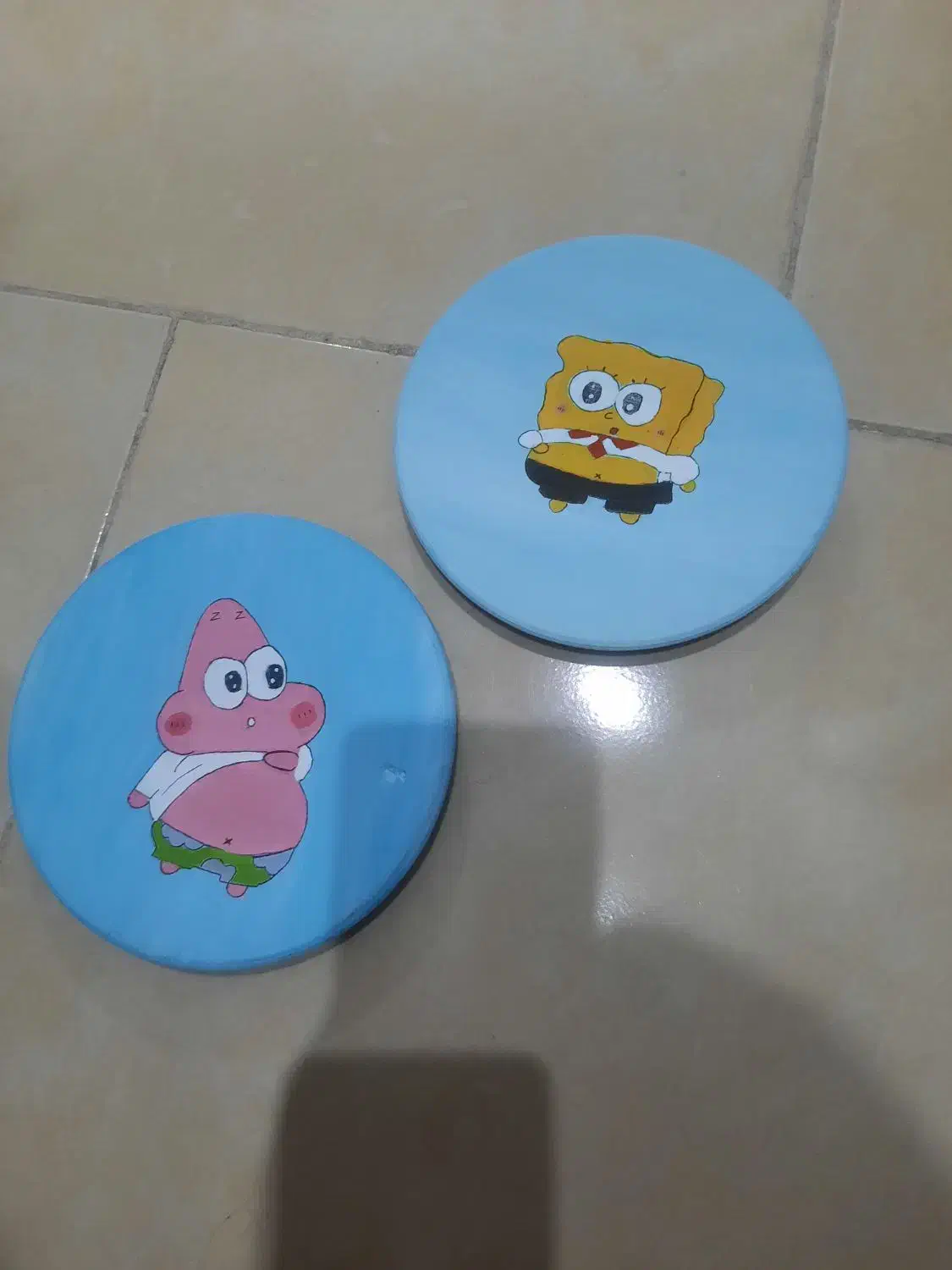 دیوار کوب سفالی پاتریک و باب اسفنجی|تابلو، نقاشی، عکس|گلبهار, شهر جدید گلبهار|دیوار