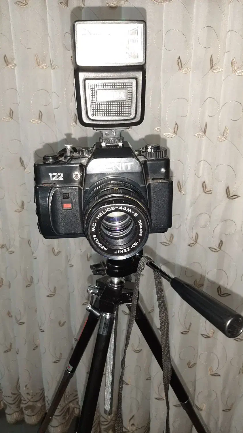 دوربین زنیت با پایه|دوربین عکاسی و فیلمبرداری|اصفهان, شمس آباد|دیوار