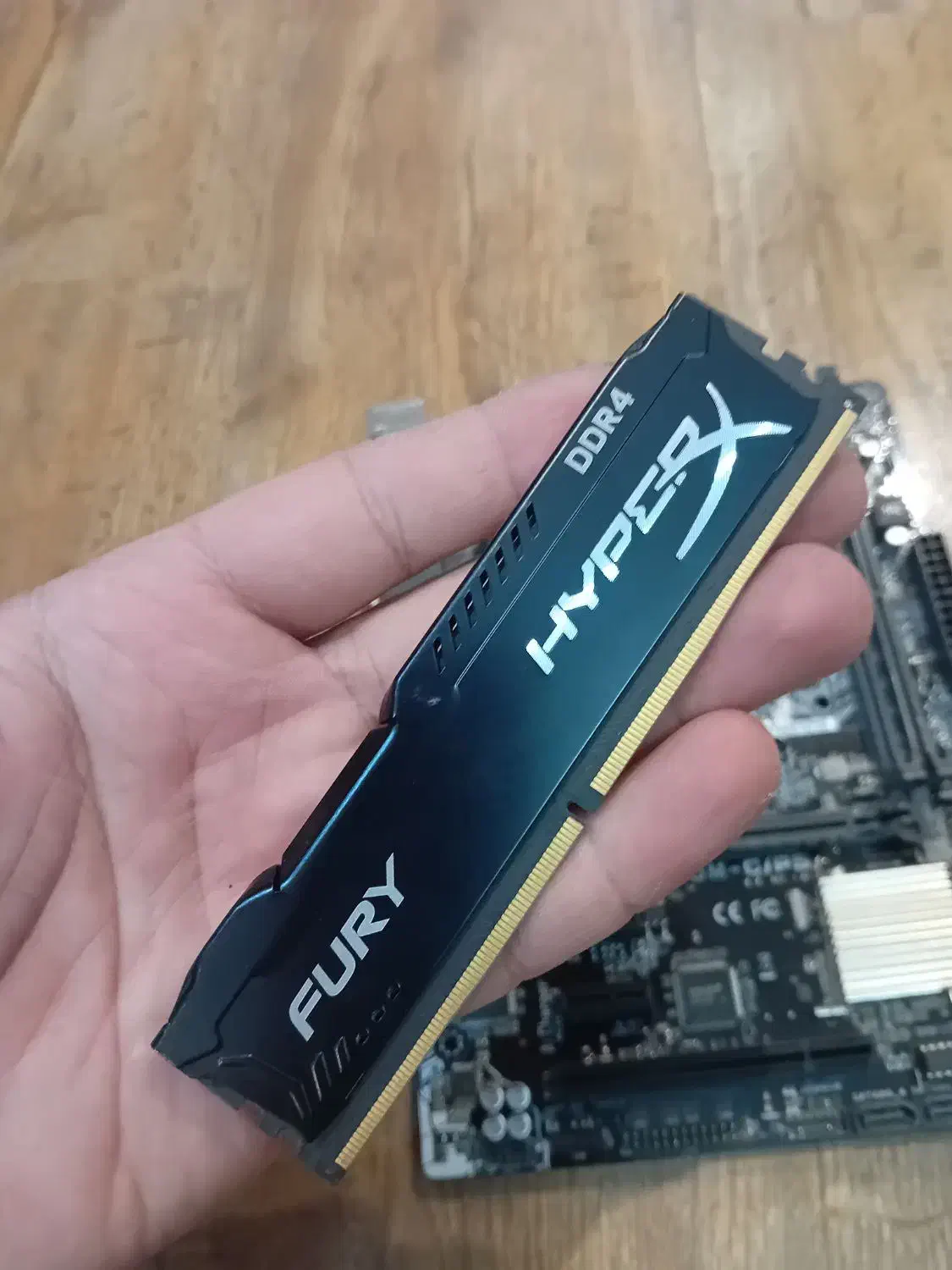 مادربورد ایسوس h110m-c با رم ۴ گیگ ddr4|قطعات و لوازم جانبی رایانه|تهران, شاهین|دیوار