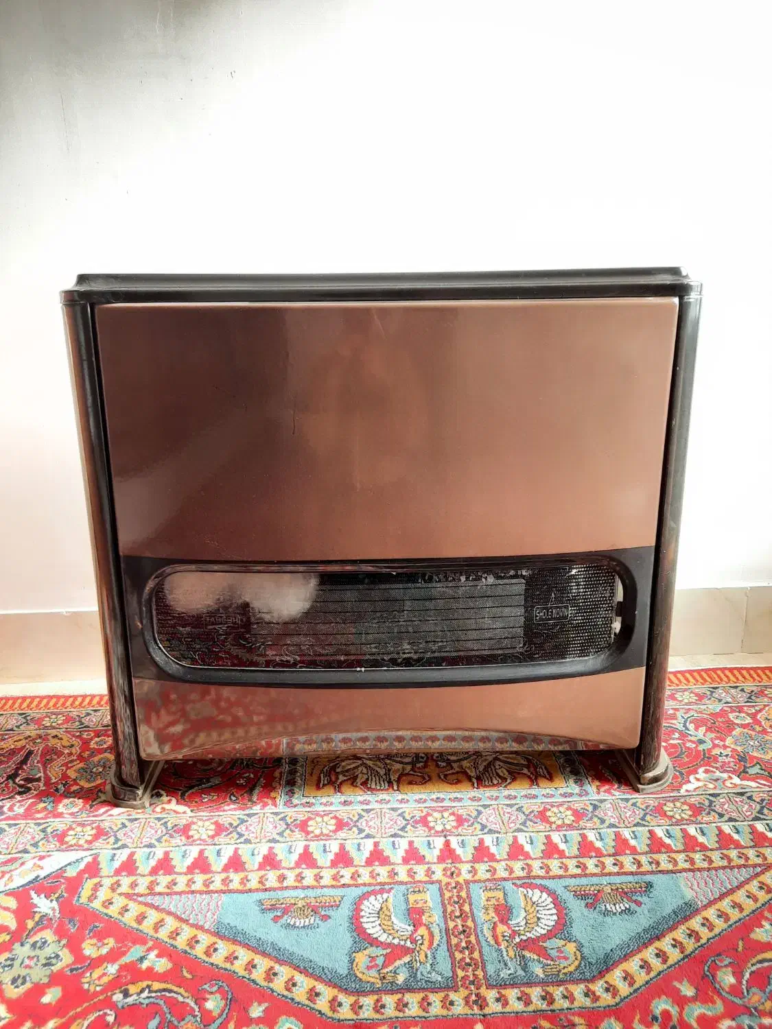 بخاری بزرگ سالم گرمایش بالا|بخاری، هیتر، شومینه|گرمسار, |دیوار