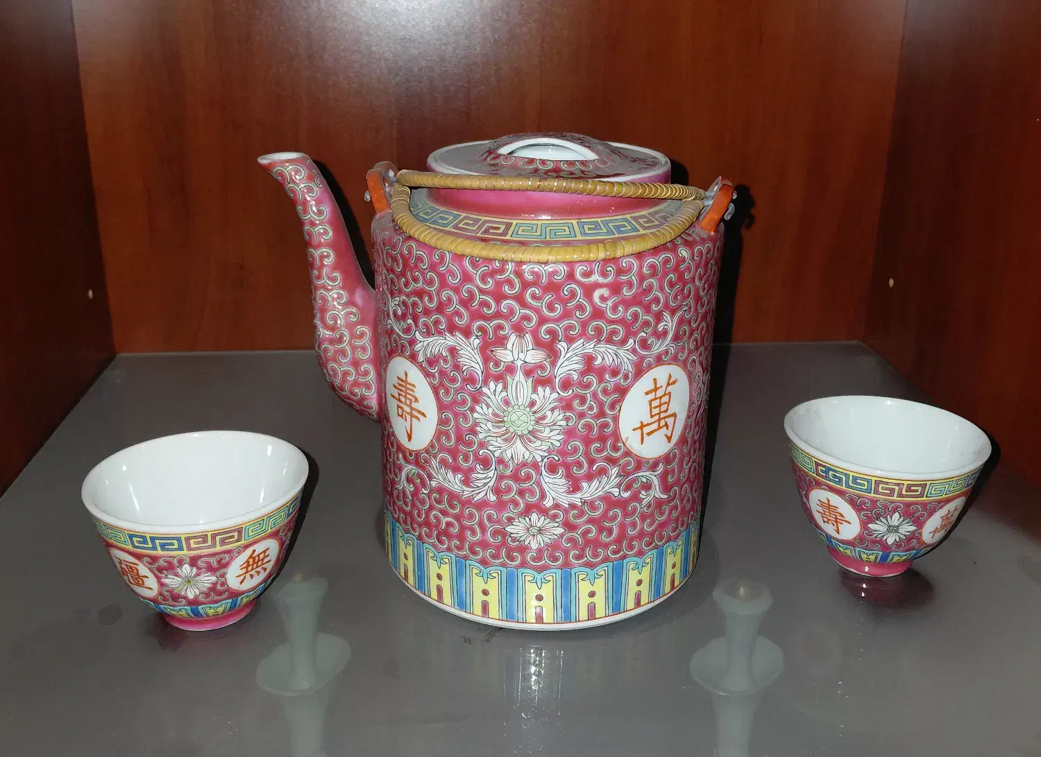 قوری چینی|کلکسیون اشیاء عتیقه|تهران, فرمانیه|دیوار