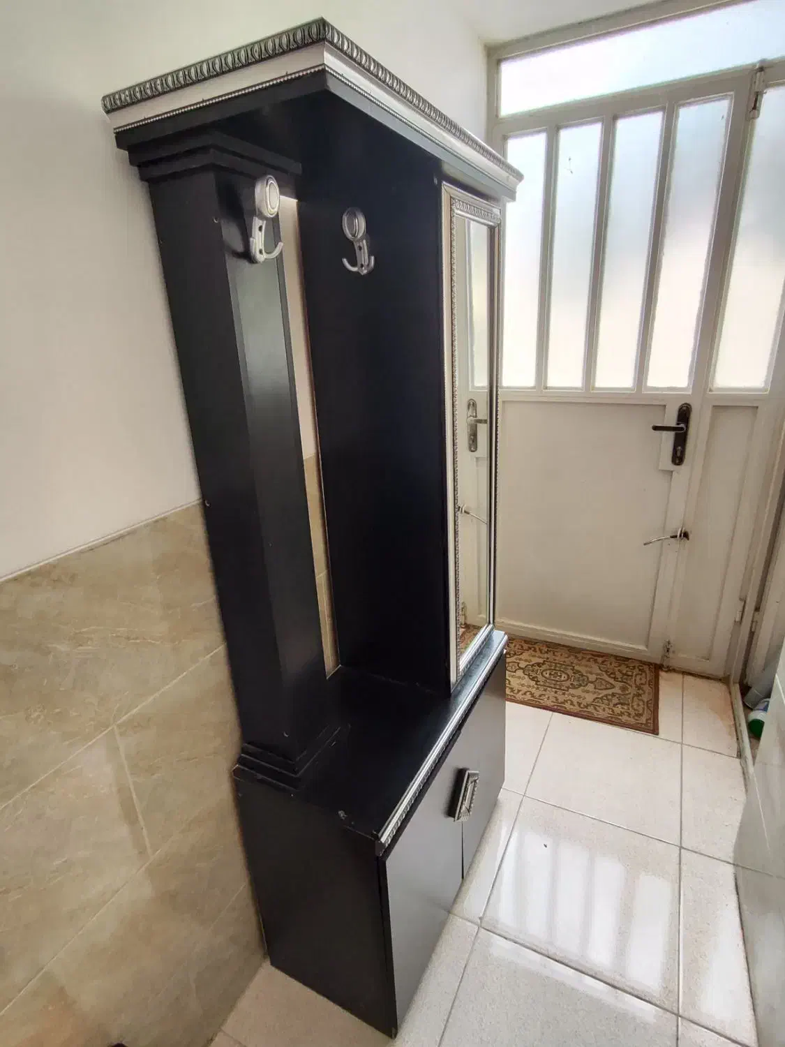 جاکفشی ایستاده|جاکفشی، کمد، دراور|اشکذر, |دیوار