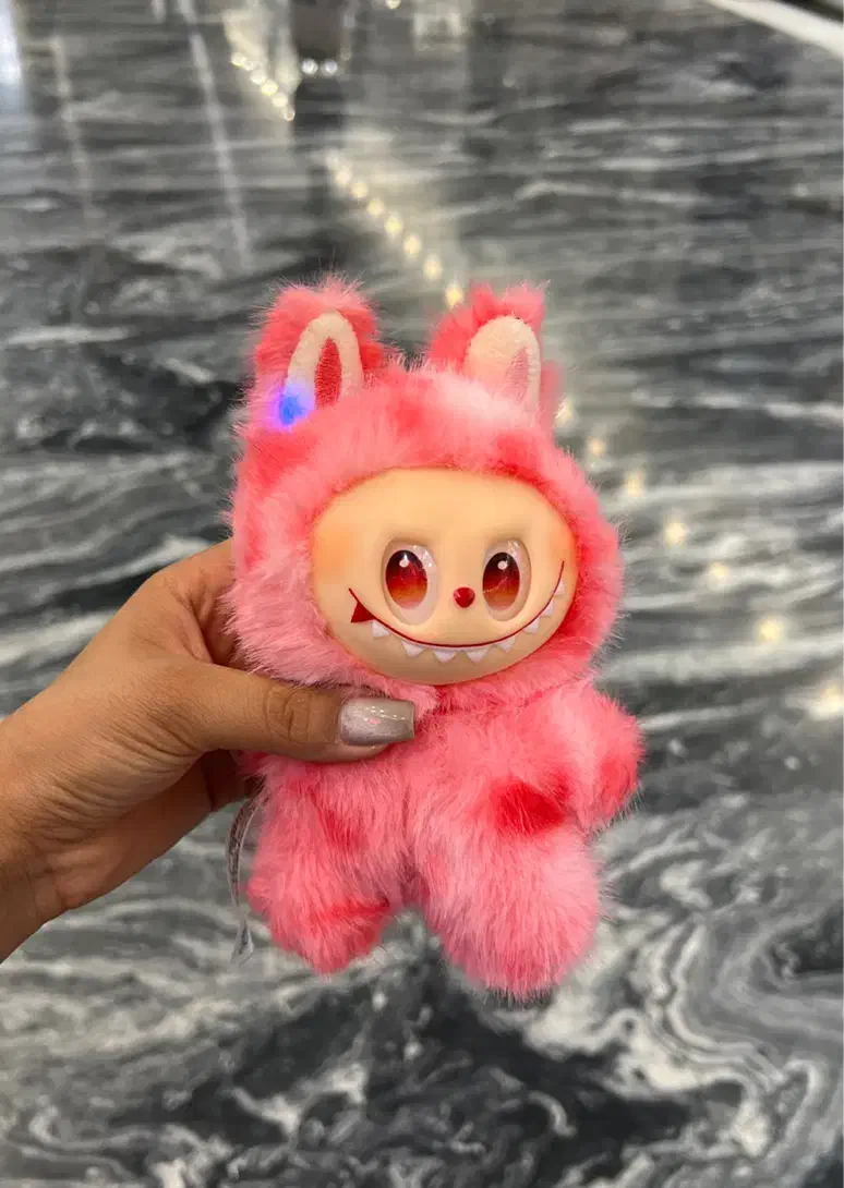 لبوبو اورجینال سخنگو و کوکاکولا|اسباببازی|قم, شهرک امام حسن|دیوار