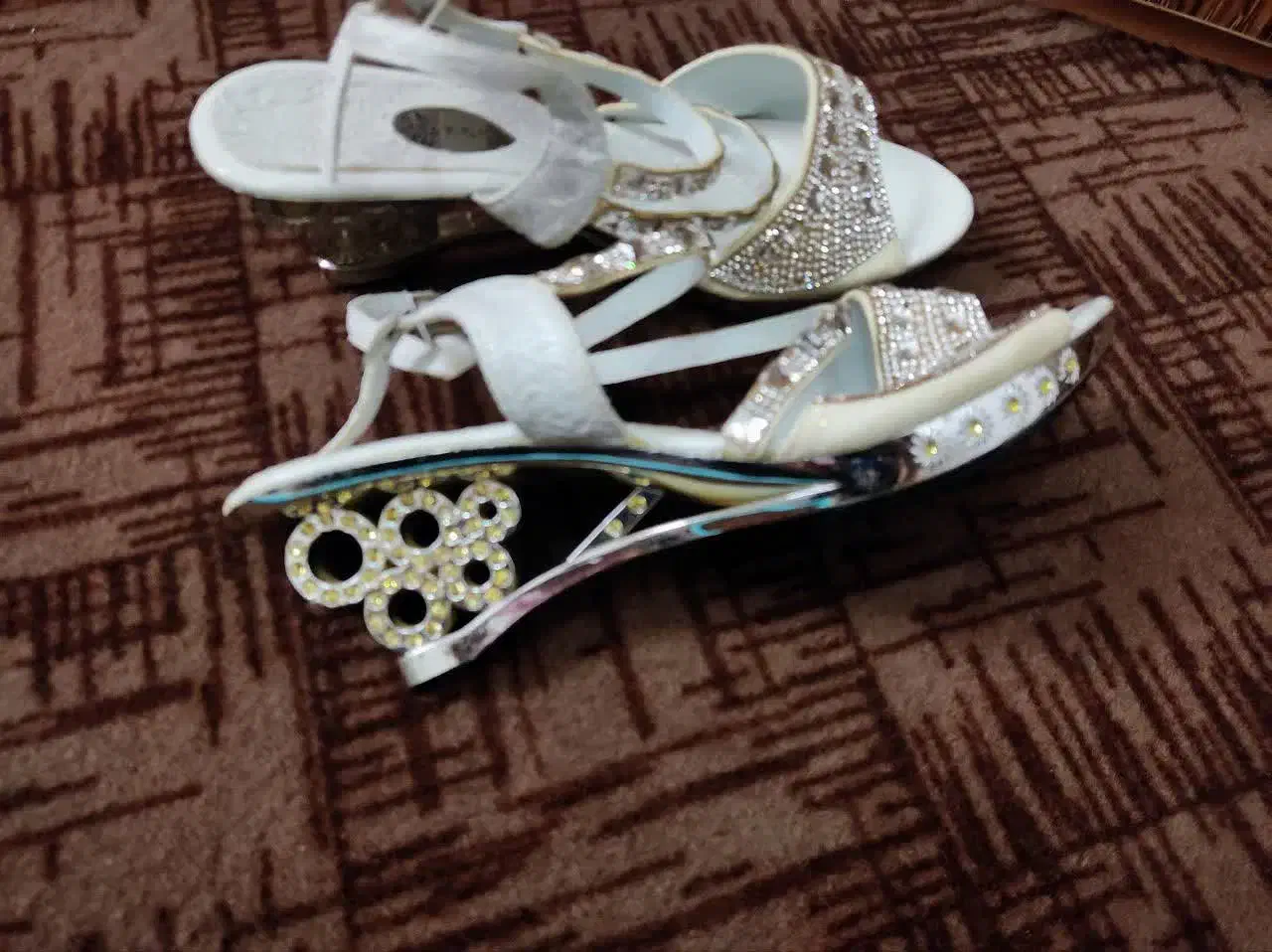 صندل مجلسی|کیف، کفش، کمربند|رشت, دباغیان|دیوار