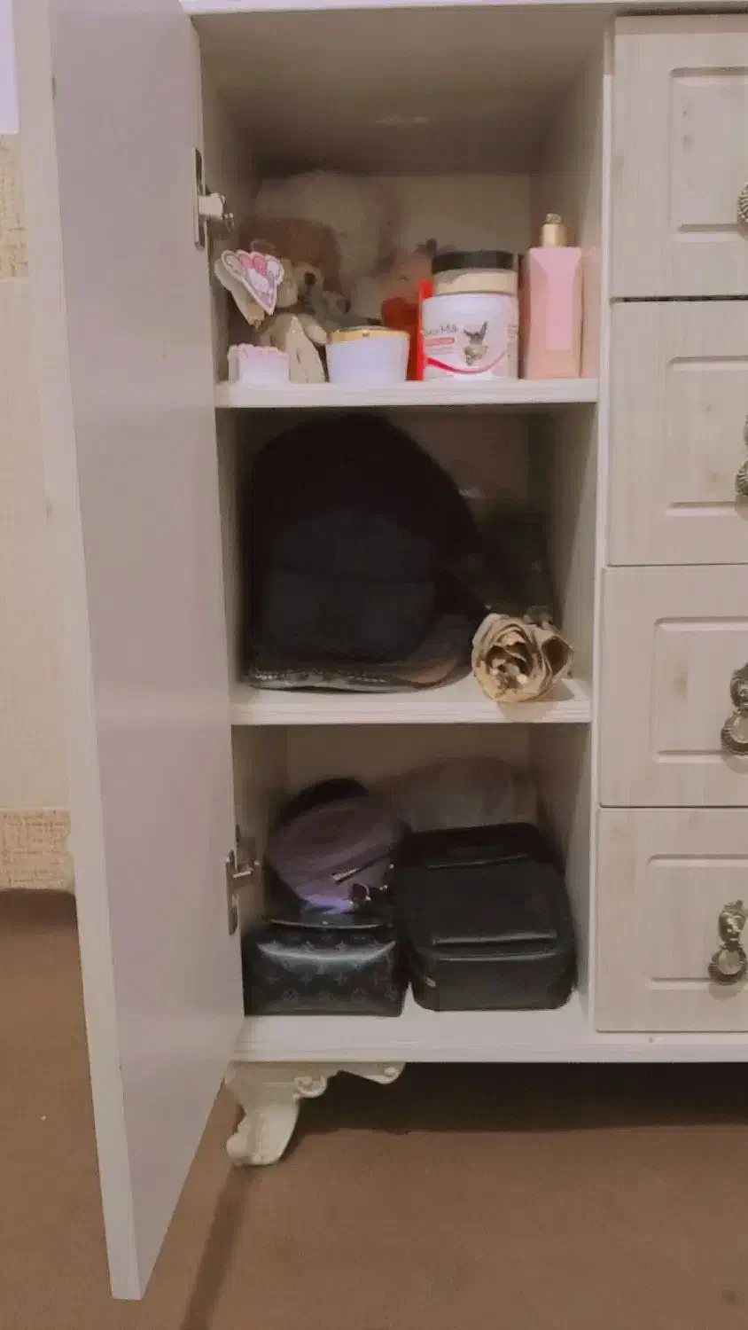 تخت خواب دونفره|تخت و سرویس خواب|بیرجند, |دیوار