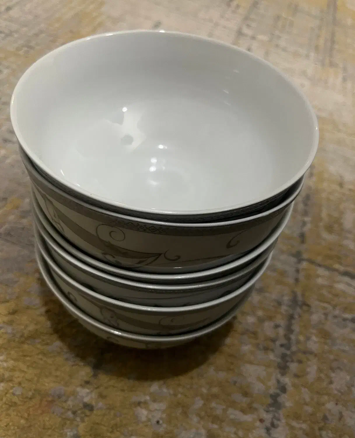 سرویس چینی توس 48 پارچه|ظروف سرو و پذیرایی|بابل, |دیوار