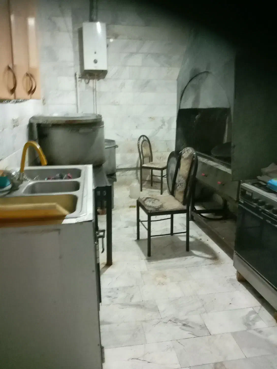 منقل  جوجه گردان چرخ گوشت کابینت ترازوی دو کفه ای|فروشگاه و مغازه|اسلام‌شهر, مظفریه|دیوار