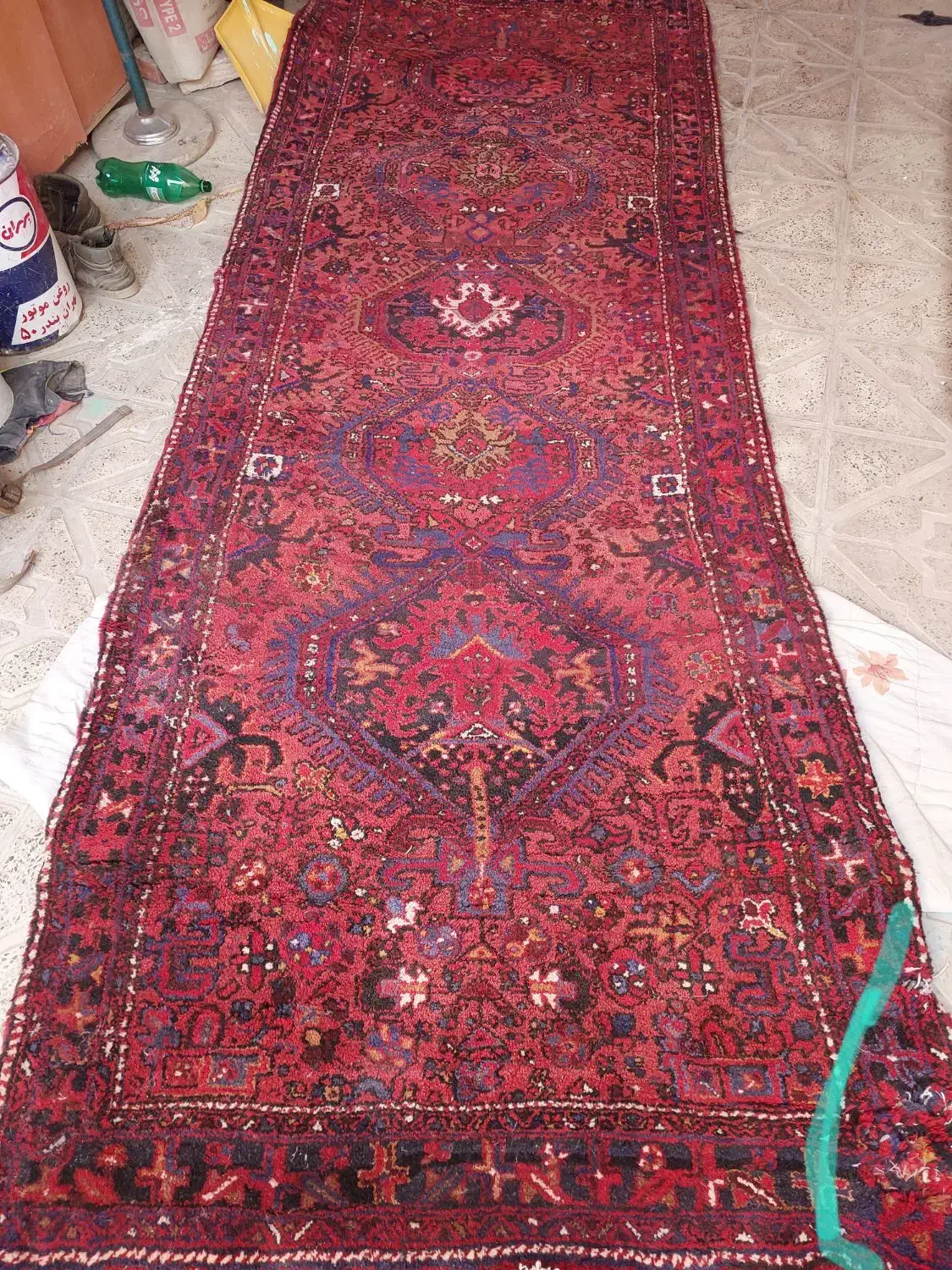 لحاف|رختخواب، بالش، پتو|اهر, |دیوار