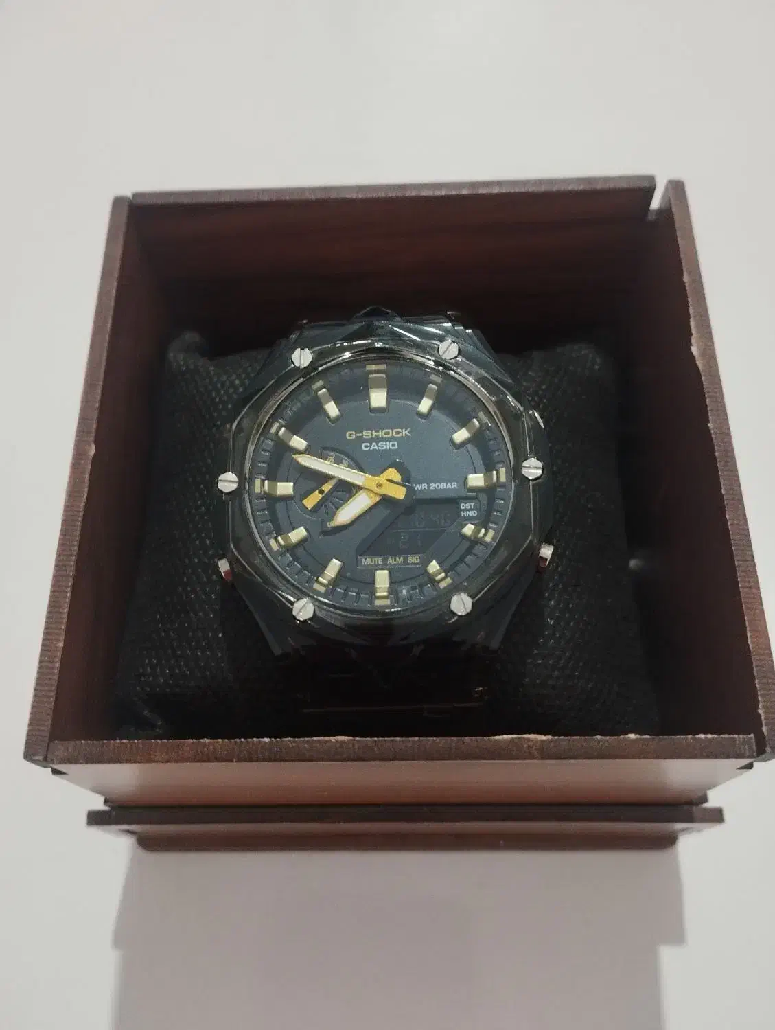 ساعت جیشاک ۲۱۰۰|ساعت|شیراز, گویم|دیوار