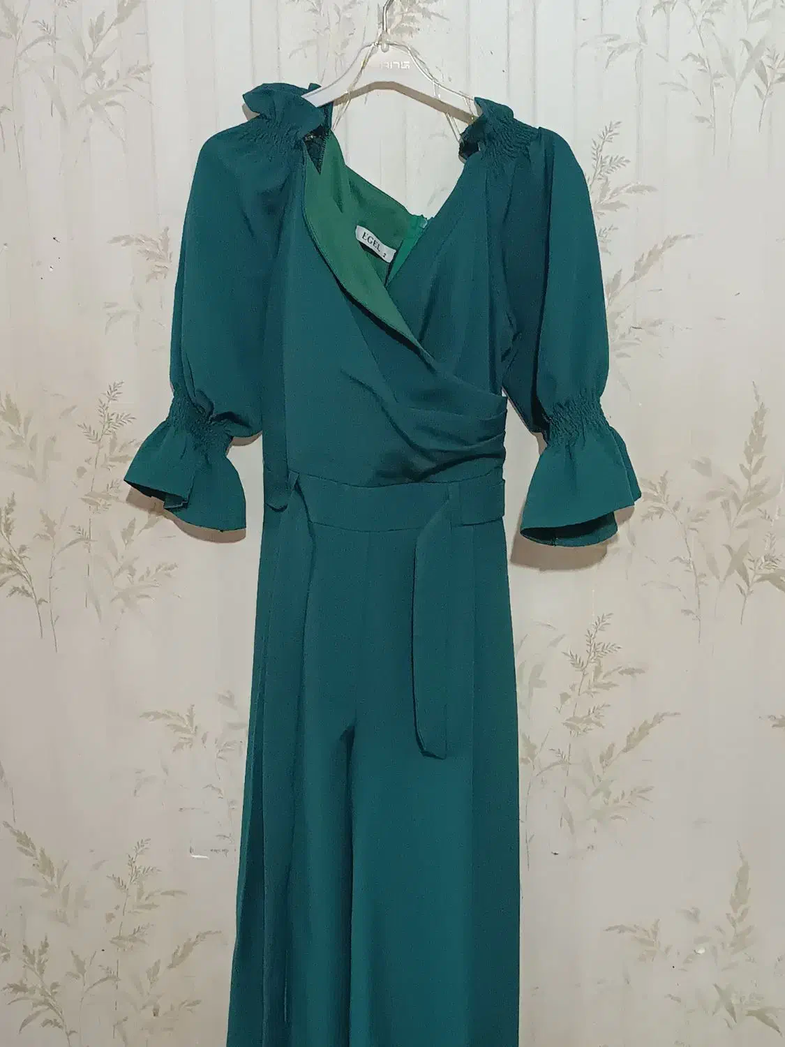 فروش لباس تقریبا نو قیمت مناسب|لباس|خرم‌آباد, |دیوار