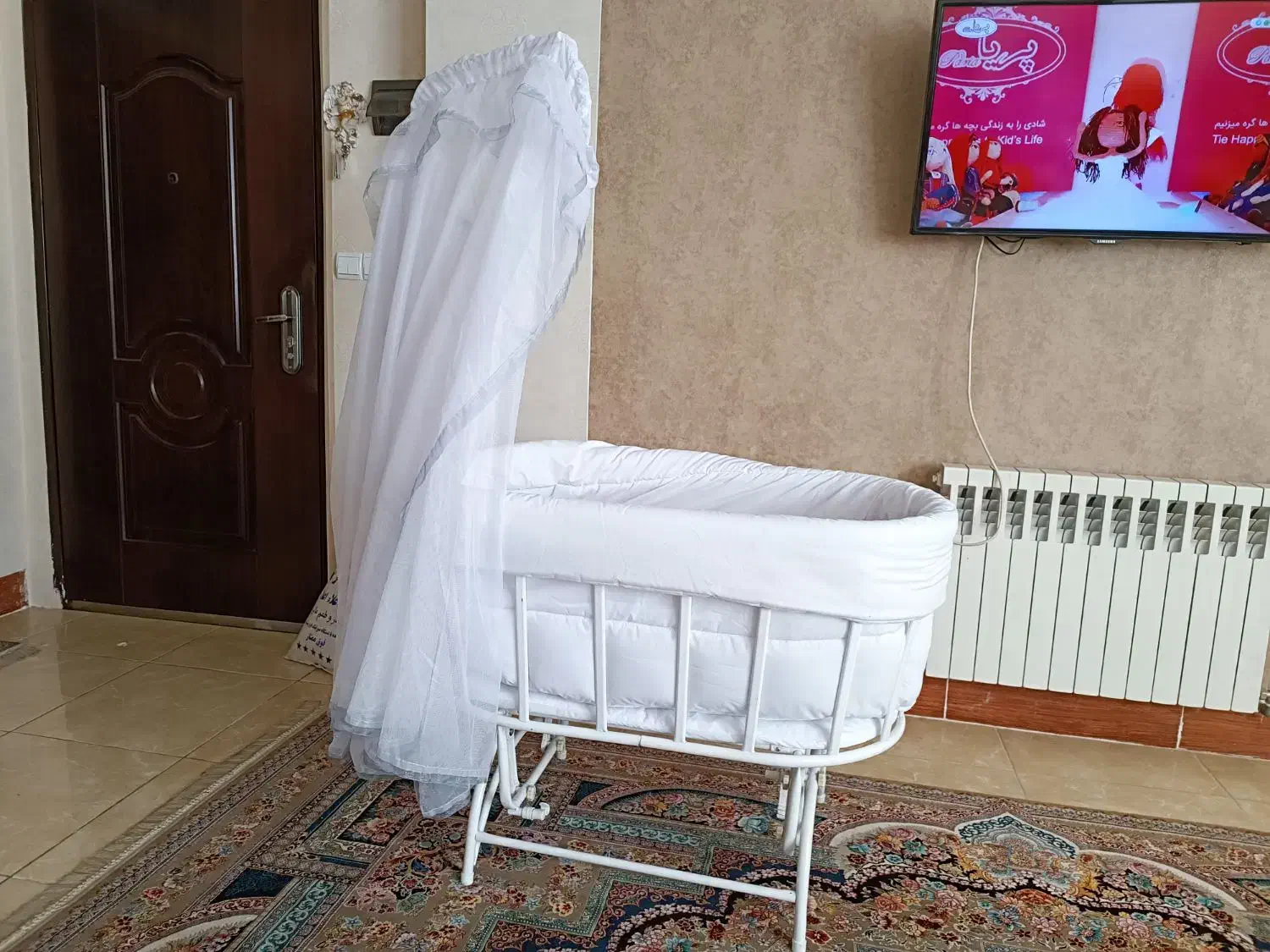 گهواره|تخت و صندلی بچه|شیراز, شهرک مخابرات|دیوار