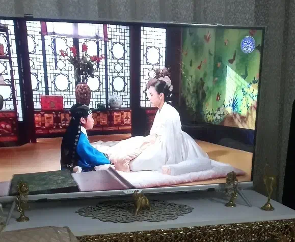 تلوزیون سونیا ۴۳|تلویزیون و پروژکتور|قم, ولیعصر|دیوار