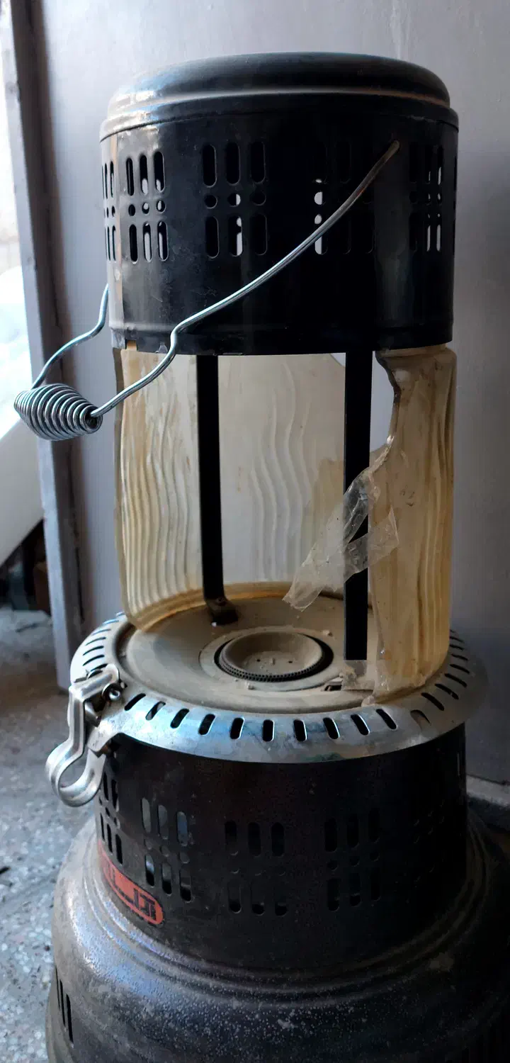 چراغ نفتی آنتیک|کلکسیون اشیاء عتیقه|بیرجند, |دیوار