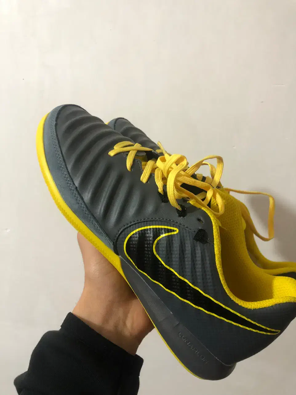 نایک تمپو ایکس اورجینال اکبند|کیف، کفش، کمربند|فردیس, منظریه|دیوار