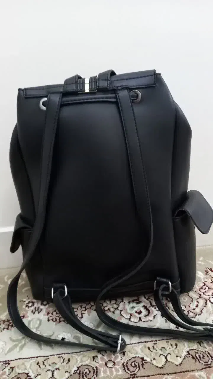 کیف کوله مشکی|کیف، کفش، کمربند|کرج, کمال‌شهر|دیوار