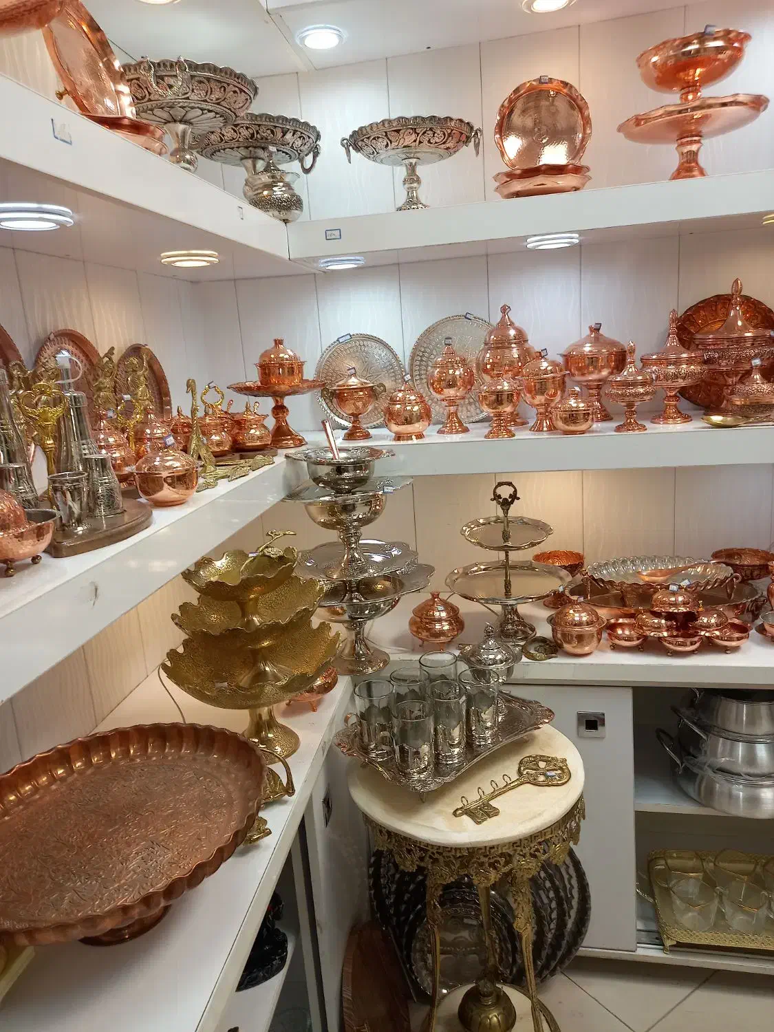 شرایطی داریم بدون ضامن وچک|صنایع دستی و سایر لوازم تزئینی|نهاوند, |دیوار