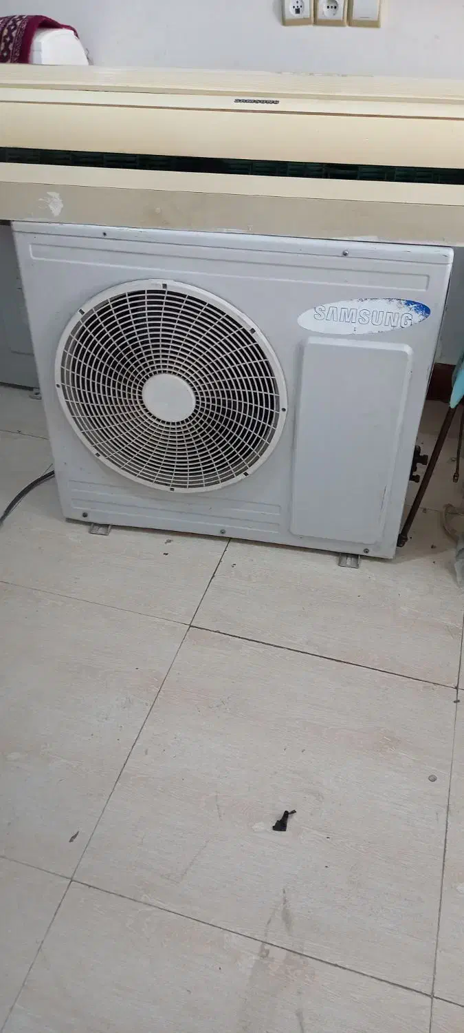 اسپیلت ۳۲ سامسونگ کاملا سالم و مرتب|کولر گازی و فنکوئل|گالیکش, |دیوار