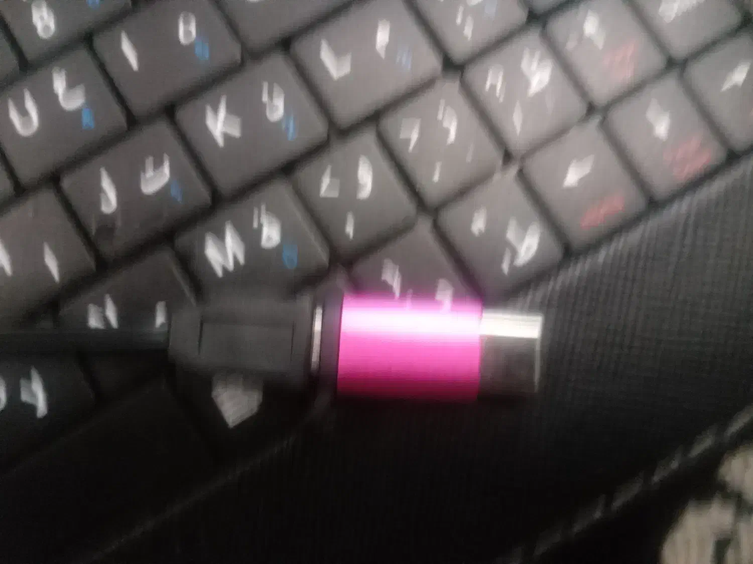 یک عدد قاب کیبوردی|قطعات و لوازم جانبی رایانه|تویسرکان, |دیوار