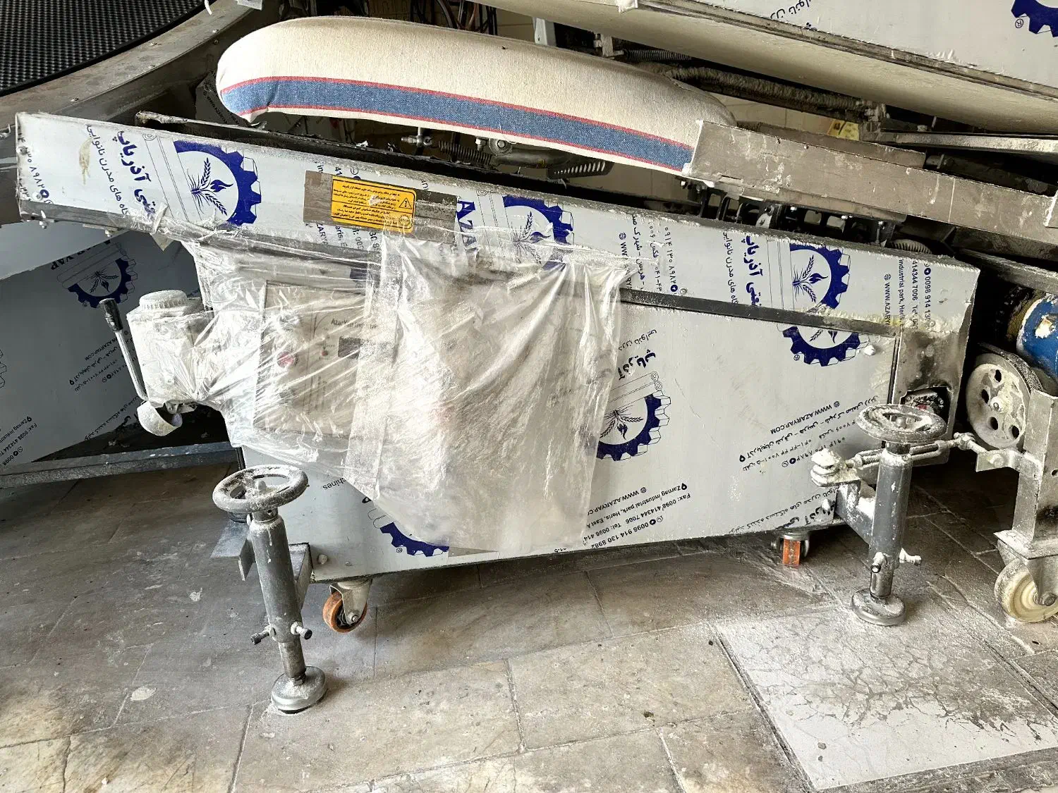 تنور و ربات نانوایی (لواش)|فروشگاه و مغازه|ری, عباسآباد|دیوار