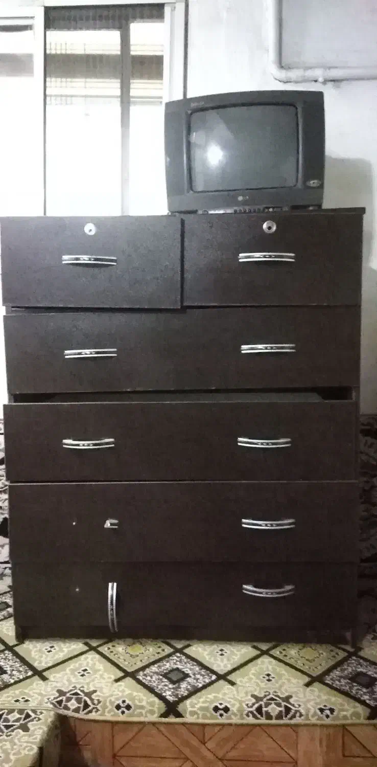 تلویزون 14اینچ و دراور 5کشو|تلویزیون و پروژکتور|رشت, استقامت ۲|دیوار