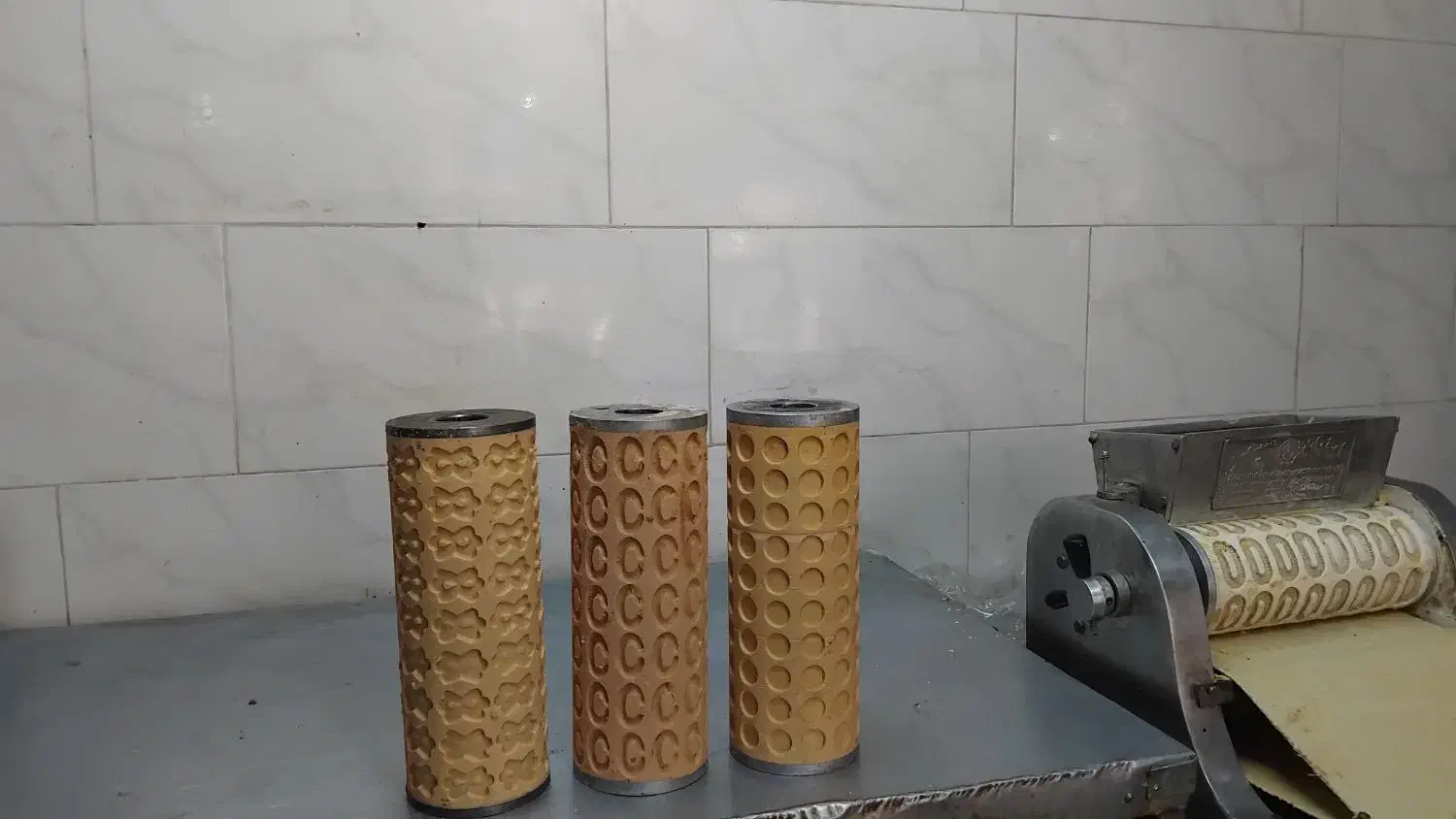 توپی‌ مشهدی‌زن|فروشگاه و مغازه|بهارستان, |دیوار