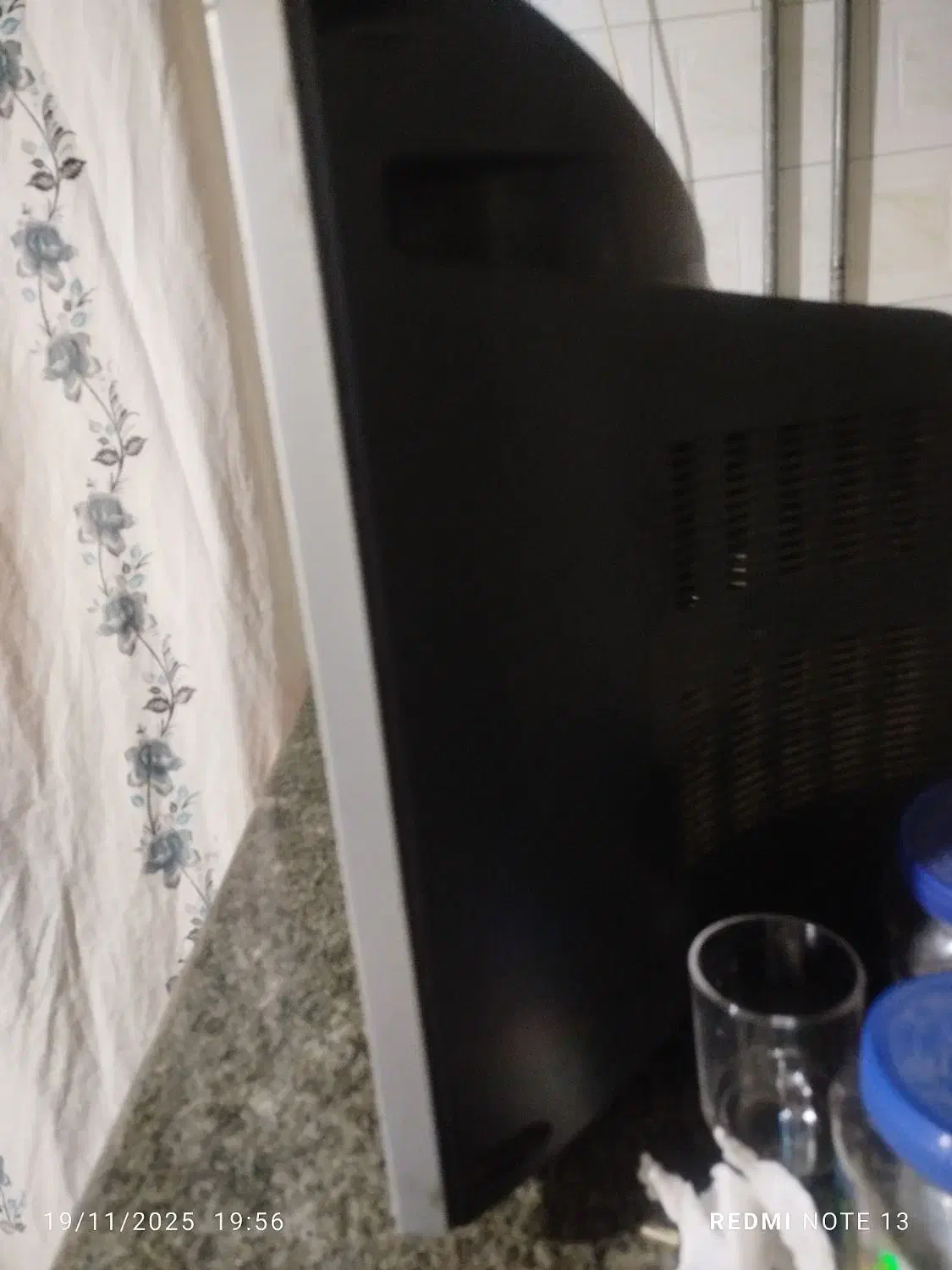 تلوزیون|تلویزیون و پروژکتور|خانمیرزا, |دیوار