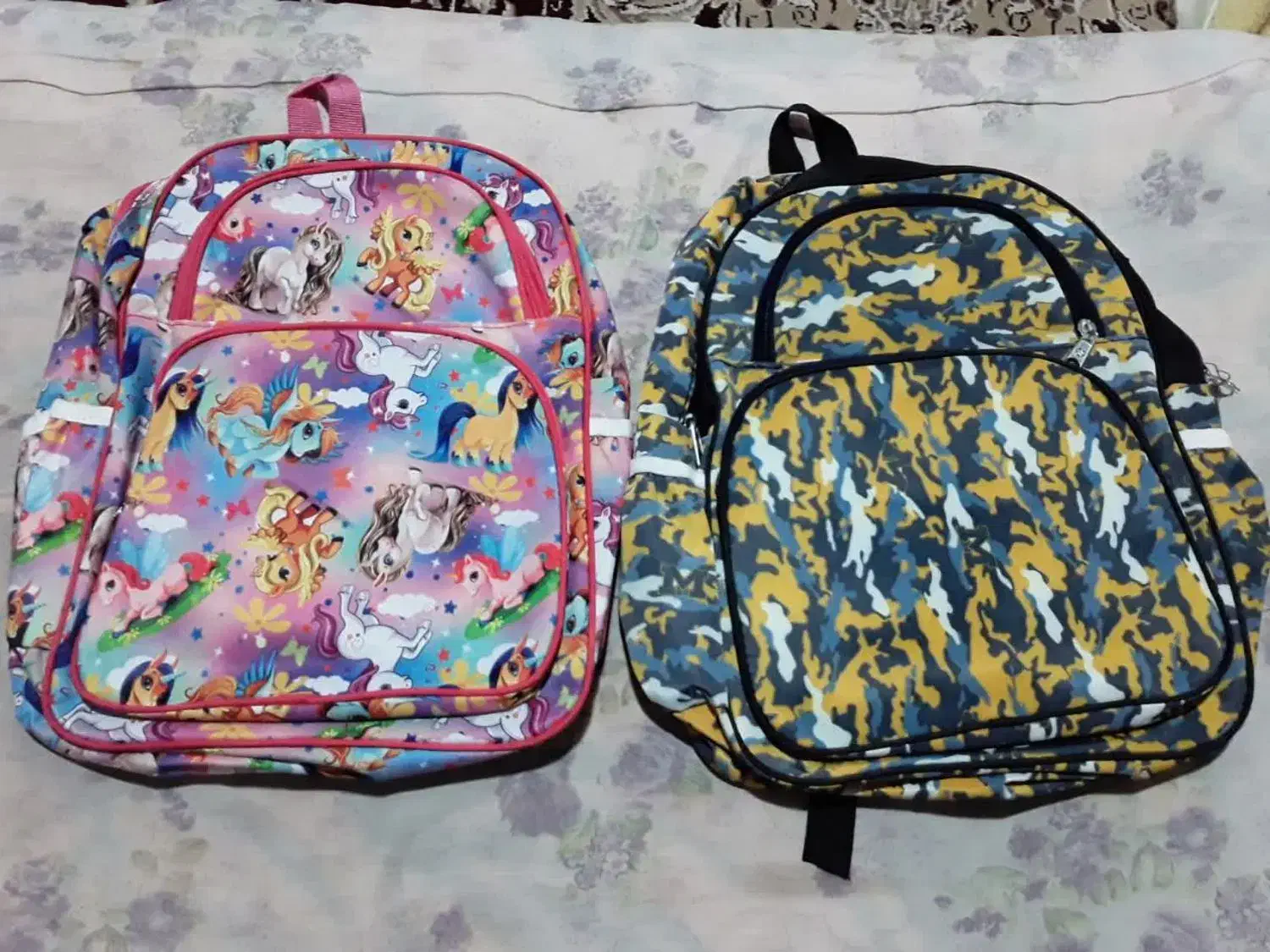 کیفمدرسهایبچهگانهنو|کیف، کفش، کمربند|قم, نیروگاه|دیوار