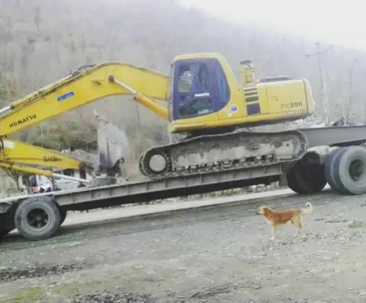 خدمات بلدوزر و بیل مکانیکی|خدمات حمل و نقل|رشت, ولکس|دیوار