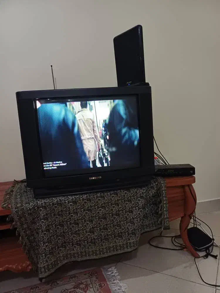 تلویزیون۲۱ اینچ سامسونگ|تلویزیون و پروژکتور|تهران, شهرک آزادی|دیوار