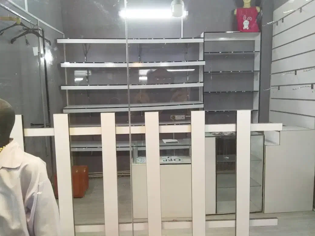 مغازه اجاره در بهترین مرکز خرید شهر رودهن|اجارهٔ مغازه و غرفه|رودهن, |دیوار