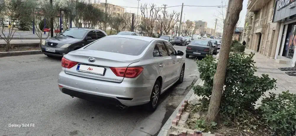 لیفان ۸۲۰|خودرو سواری و وانت|تهران, استاد معین|دیوار