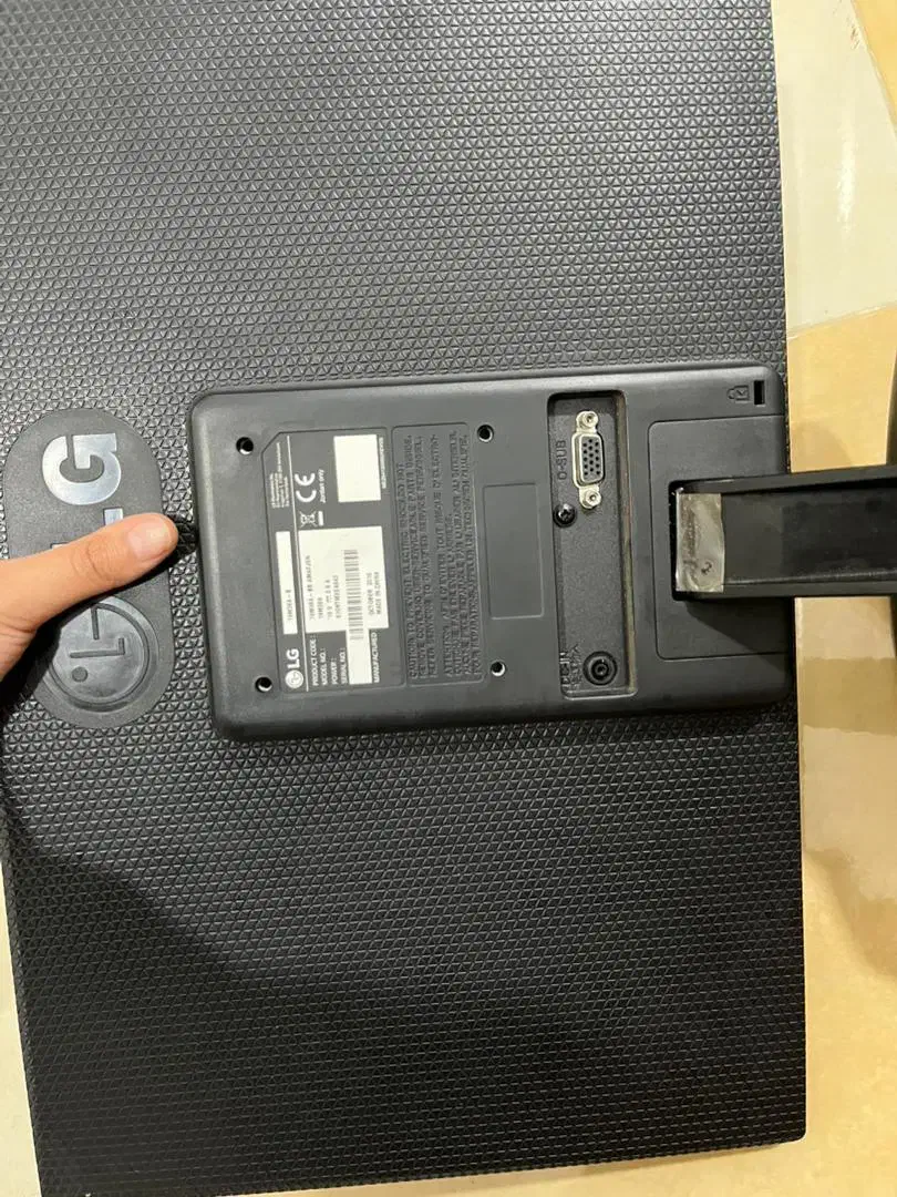 مانیتور LG|رایانه رومیزی|بندرعباس, |دیوار