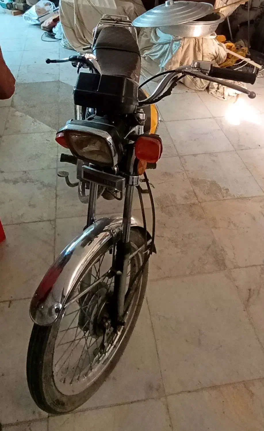 هوندا۱۲۵ازما|موتورسیکلت|رباط‌کریم, رباط‌کریم|دیوار