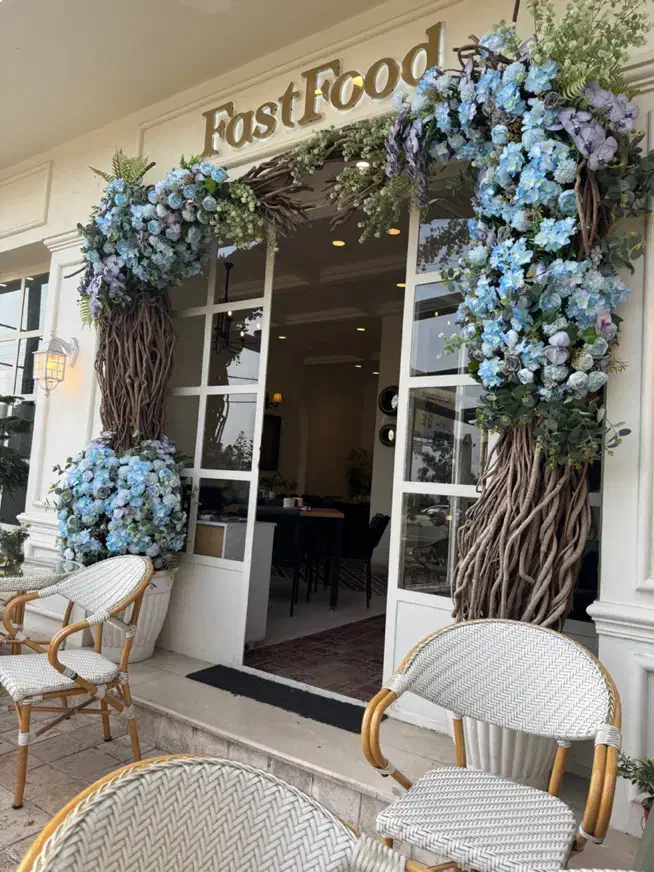 طراح کافه رستوران|خدمات پیشه و مهارت|تهران, فرمانیه|دیوار