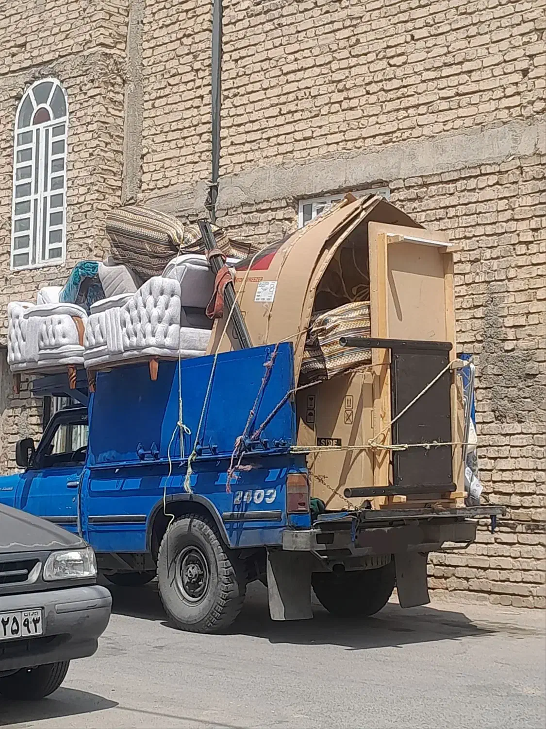 نیسان بار (وانت تلفنی)باکارگر اسباب کشی بدون انعام|خدمات حمل و نقل|شیراز, پانصد دستگاه ارتش|دیوار