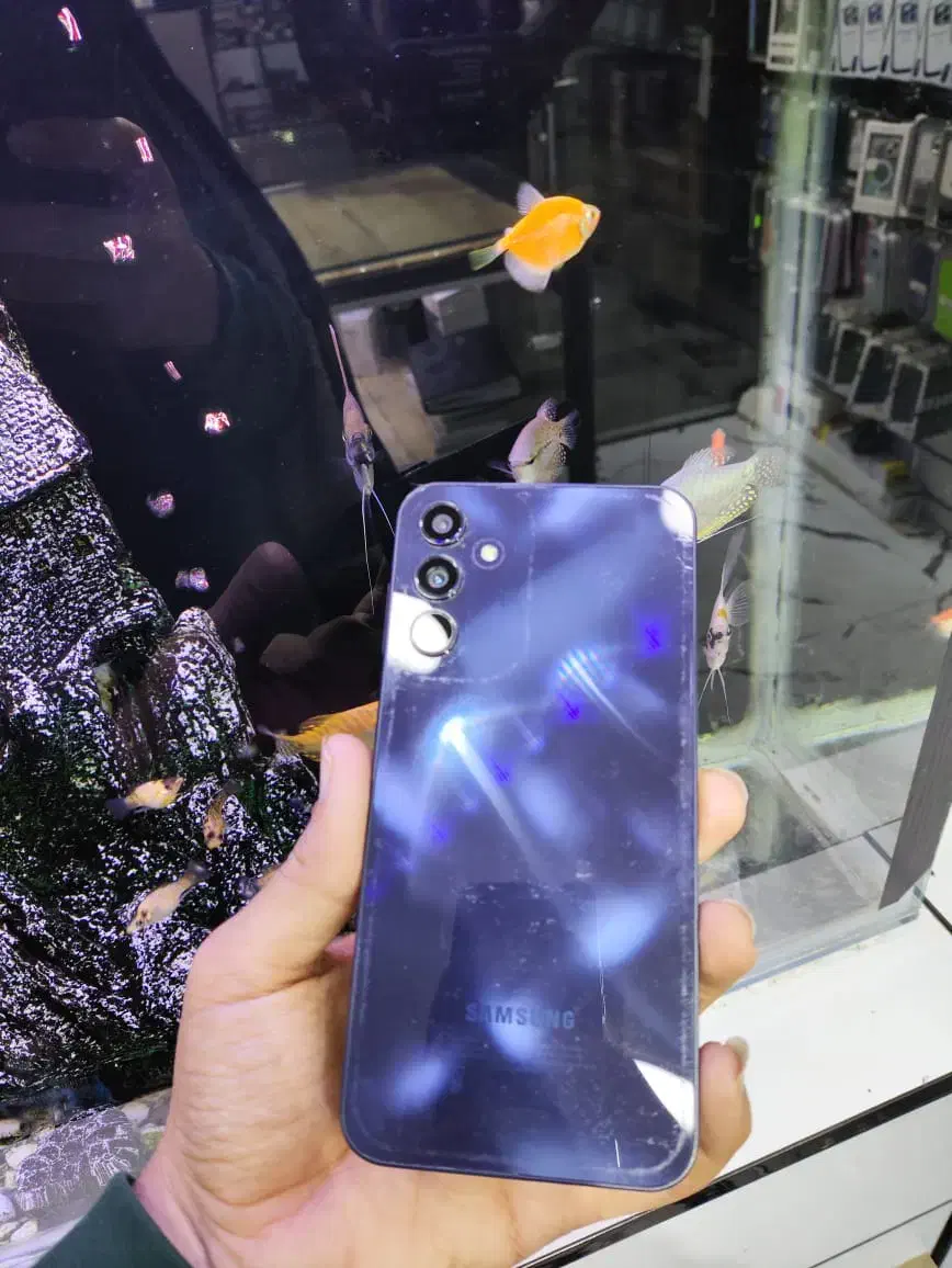 A15. 256|موبایل|شیراز, زند|دیوار