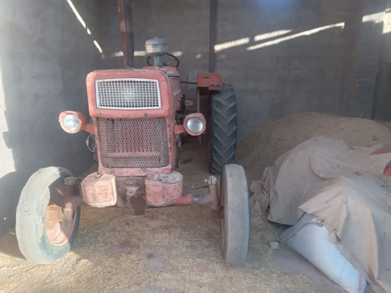 تراکتوررومانی مدل۶۲|خودرو سنگین|سمیرم, |دیوار