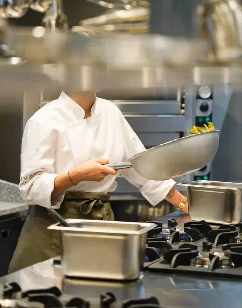 خدمات(ظرفشور)|استخدام سرایداری و نظافت|تهران, الهیه|دیوار